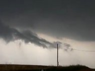 Торнадо в Эль-Рено, штат Оклахлма. Кадр пользователя  TornadoVideosdotnet с видеохостинга YouTube