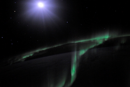 Полярное сияние над Южным полюсом. Фото Фёдора Юрчихина