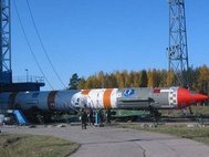 Транспортировка ракеты-носителя «Космос» к месту старта
