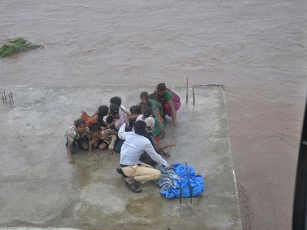 Последствия проливных дождей в Индии