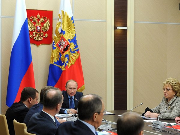 Владимир Путин на заседании Совета Безопасности РФ