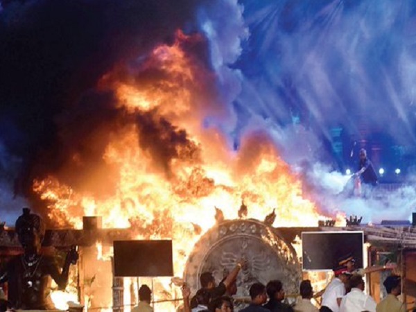 Взрыв и пожар в храме в Индии