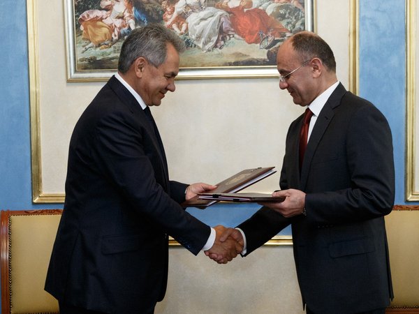 Сергей Шойгу и Сейран Оганян в Армении
