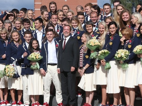 Медведев на встрече с олимпийцами