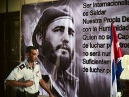 Плакат с Фиделем Кастро.