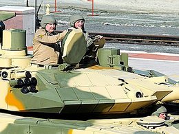 Вице-премьер Дмитрий Рогозин в танке