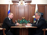 Президент РФ Владимир Путин и глава ВТБ Андрей Костин