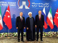 Президент РФ Владимир Путин, президент Ирана Хасан Роухани, президент Турции Реджеп Эрдоган