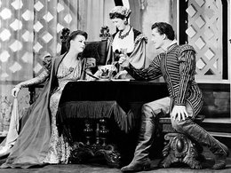 Ута Хаген в роли Дездемоны (Theatre Guild Production, Broadway, 1943-44)