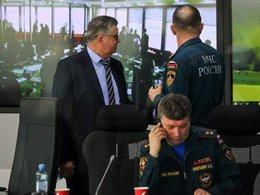МЧС в аэропорту Шереметьево после пожара самолета Sukhoi Superjet 100