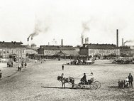 Бежица в начале XX века, торговая площадь рядом с заводом